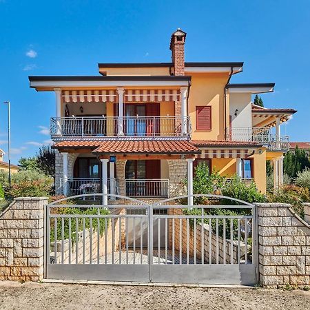 Haus Ana Lejlighed Poreč Eksteriør billede