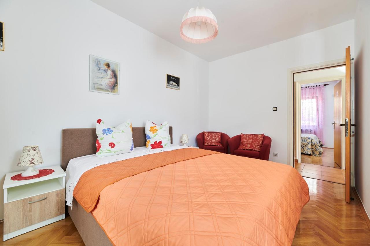 Haus Ana Lejlighed Poreč Eksteriør billede